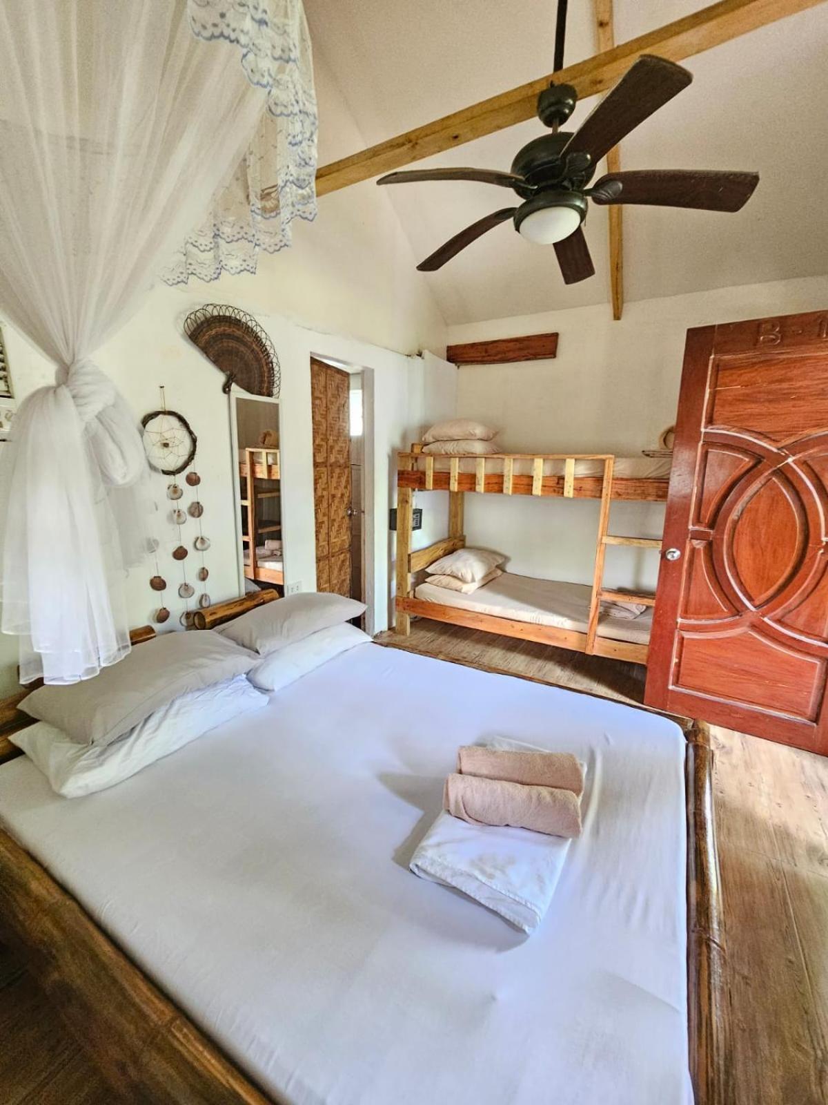 Big Bamboo Beach Resort Sipalay Ngoại thất bức ảnh