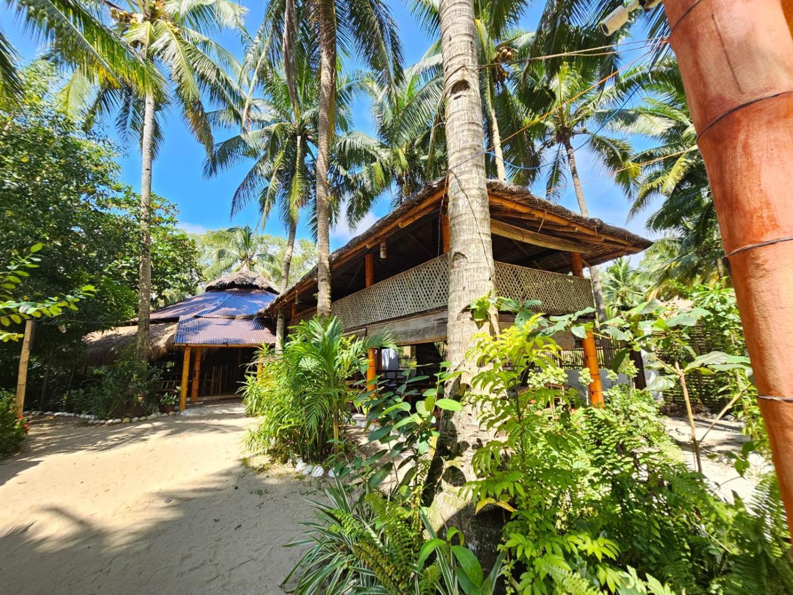 Big Bamboo Beach Resort Sipalay Ngoại thất bức ảnh